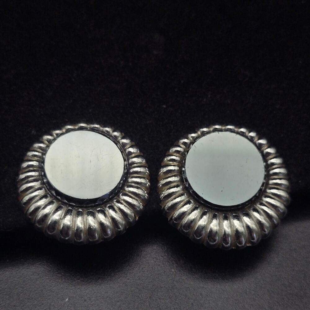 Sarah Coventry Black Mirrored Clip On Earrings Silver Tone Ribbed VIntage
